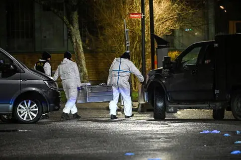 La Suède subit la fusillade la plus meurtrière de son histoire, faisant 11 morts.