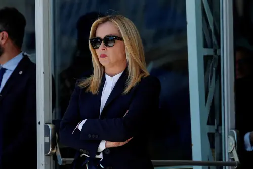 Meloni s'engage à surmonter tous les obstacles pour parvenir à un accord sur les migrants albanais en Italie.