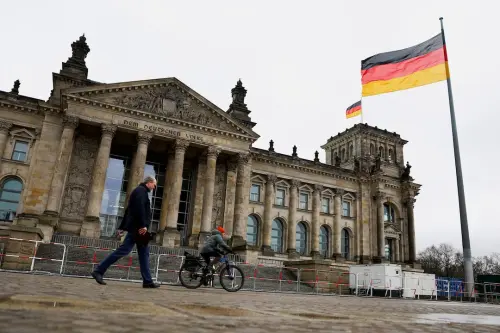 L'élection en Allemagne dans les sondages, les partis et les débats politiques.