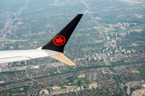 Air Canada prévoit que le bénéfice de base pour 2025 dépassera les estimations en raison de la demande de voyage international.