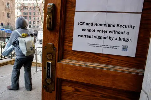 Visite du Secret Service dans une école de Chicago: des craintes liées à l'immigration suite à une erreur d'identité