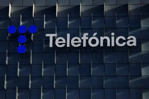 Telefonica engage JPMorgan pour vendre sa filiale mexicaine, rapporte Cinco Dias.
