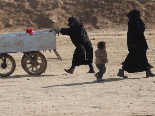 L'UE valide une feuille de route pour assouplir les sanctions contre la Syrie.