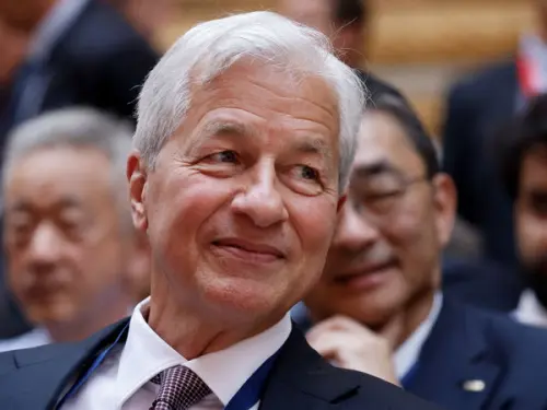 Jamie Dimon dit qu'il a réparé sa relation avec Musk : Elon et moi nous sommes enlacés pour régler ça.