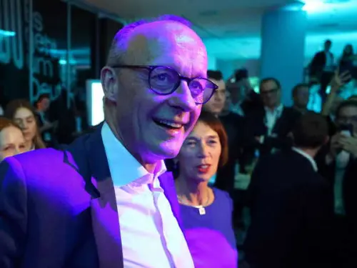 L'allemand Merz vise "l'indépendance" vis-à-vis des États-Unis, exprime des inquiétudes sur l'avenir de l'OTAN.