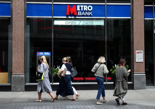 La Metro Bank britannique vend un portefeuille de prêts personnels non garantis de 584 millions de livres.