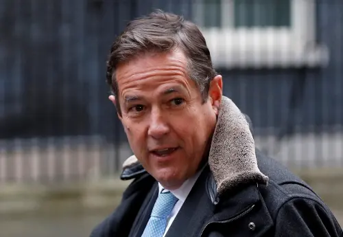 L'ancien PDG de Barclays, Jes Staley, fait appel de son interdiction d'exercer au Royaume-Uni suite à ses déclarations concernant Epstein.