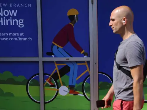 Les employeurs privés ont seulement ajouté 77 000 emplois en février, bien en dessous des attentes, selon ADP.