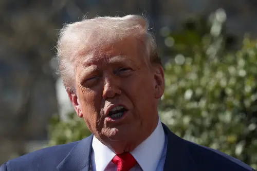 Trump : espère que la Russie accepte un cessez-le-feu, inviterait Zelenskiy de nouveau à la Maison Blanche.