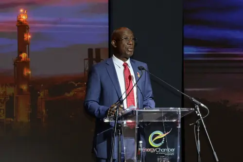 Dirigeants caribéens défient les accusations de trafic alors que les États-Unis ciblent la diplomatie médicale de Cuba.