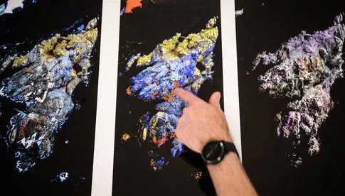 Nouvelle carte dévoile la topographie détaillée sous la glace de l'Antarctique.