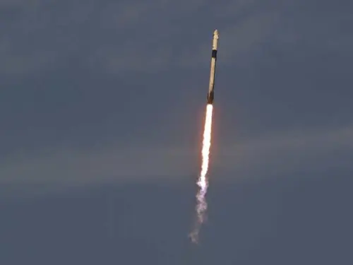 Équipage accueilli à bord de la Station Spatiale Internationale pour remplacer les astronautes bloqués depuis neuf mois