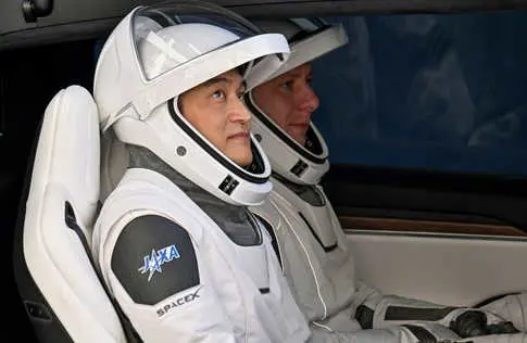 L'équipage SpaceX Crew-10 arrive à la Station spatiale internationale pour soulager les astronautes de la NASA bloqués.