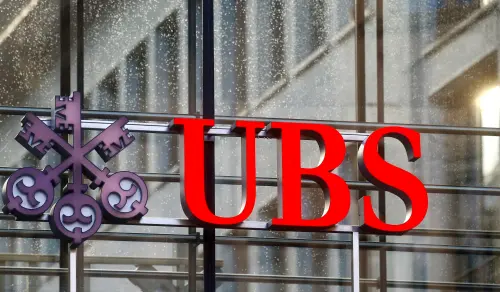 UBS affirme que le débat suisse "mal informé" alimente l'incertitude.