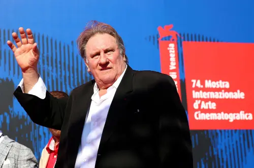 L'acteur français Depardieu attendu au tribunal pour son procès pour agression sexuelle.