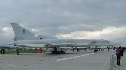 Un bombardier russe capable d'emporter des armes nucléaires s'écrase en Sibérie lors d'un vol d'entraînement.