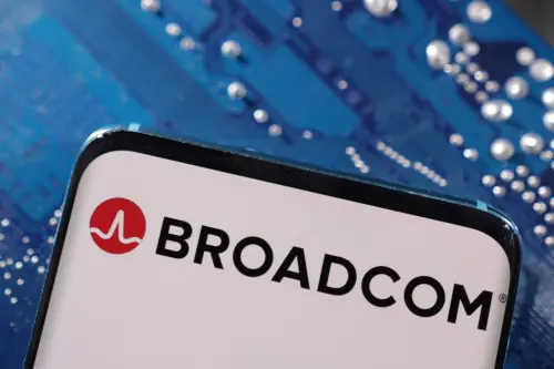 Les actions de Broadcom chutent alors que les prévisions de revenus déçoivent.