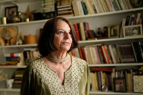 Les survivantes des centres pour 'femmes déchues' de l'époque franquiste en Espagne réclament des excuses et une reconnaissance.