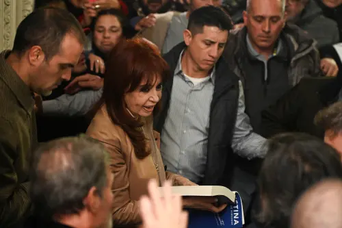 Kirchner demande au tribunal d'éviter la prison, invoquant un risque d'assassinat.